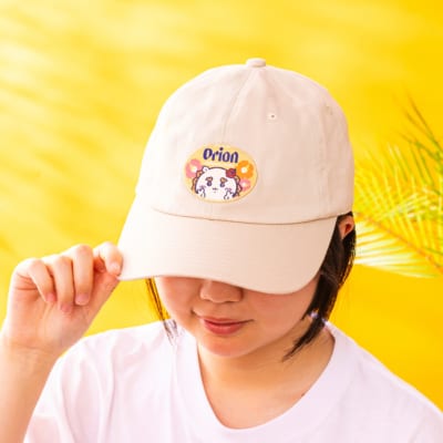 ちいかわ×オリオンビール シーサーのおみやげやさん キャップ（ベージュ）着用イメージ