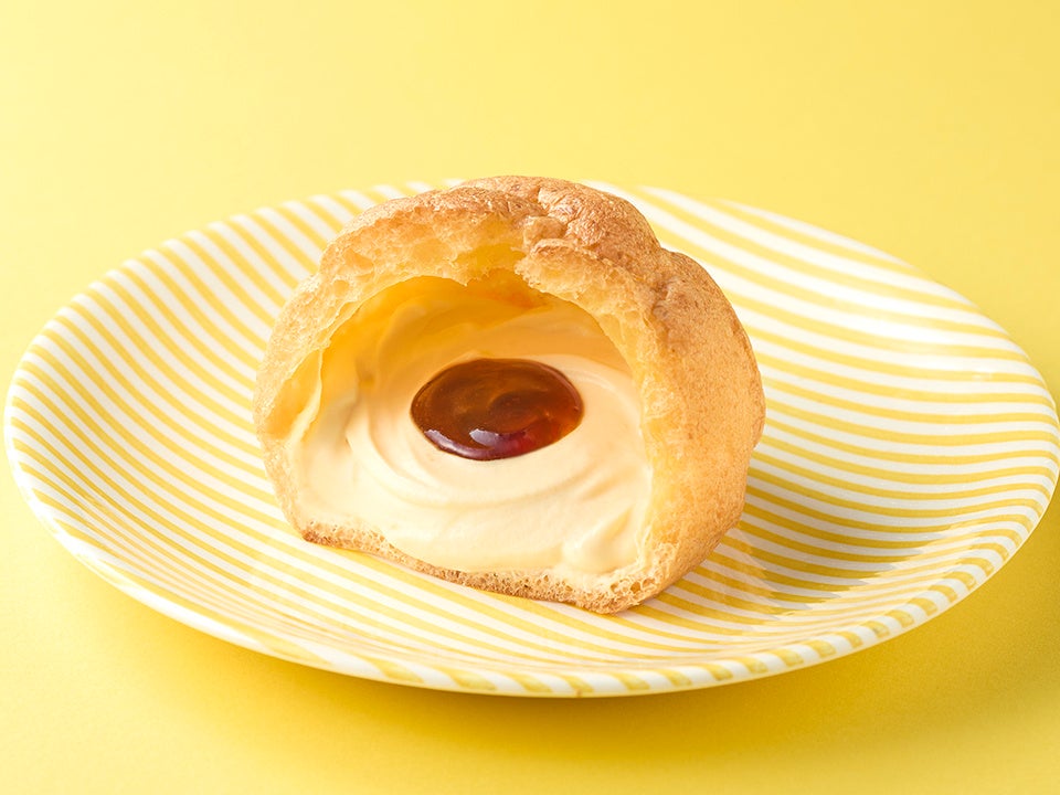 『ちいかわ』×モンテール「むちゃうまプリンのシュークリーム」