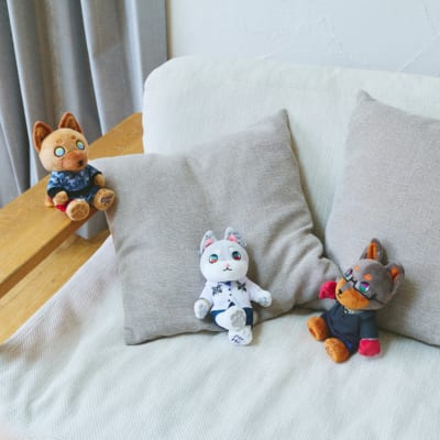 「ドギュっとコレクション」ヒプノシスマイク ぬいぐるみ ソファでのシチュエーションカット