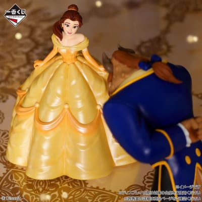 「一番くじ〈ディズニープリンセス〉Enchanted Glow」A賞・B賞フィギュアのイメージ