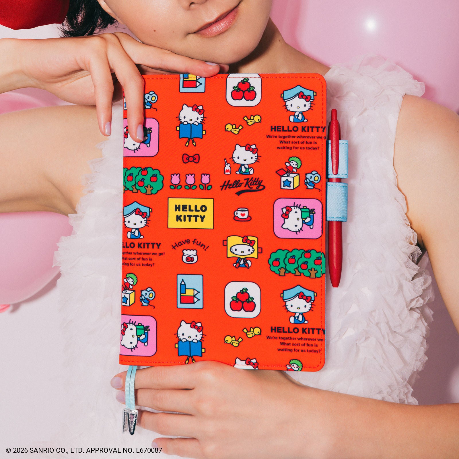 ハローキティ ほぼ日手帳2027 カズンサイズA5手帳カバー「HELLO KITTY/手帳となかよし」