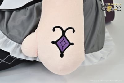 どきゅーと 超特大ぬいぐるみ 暁美ほむら ディテール