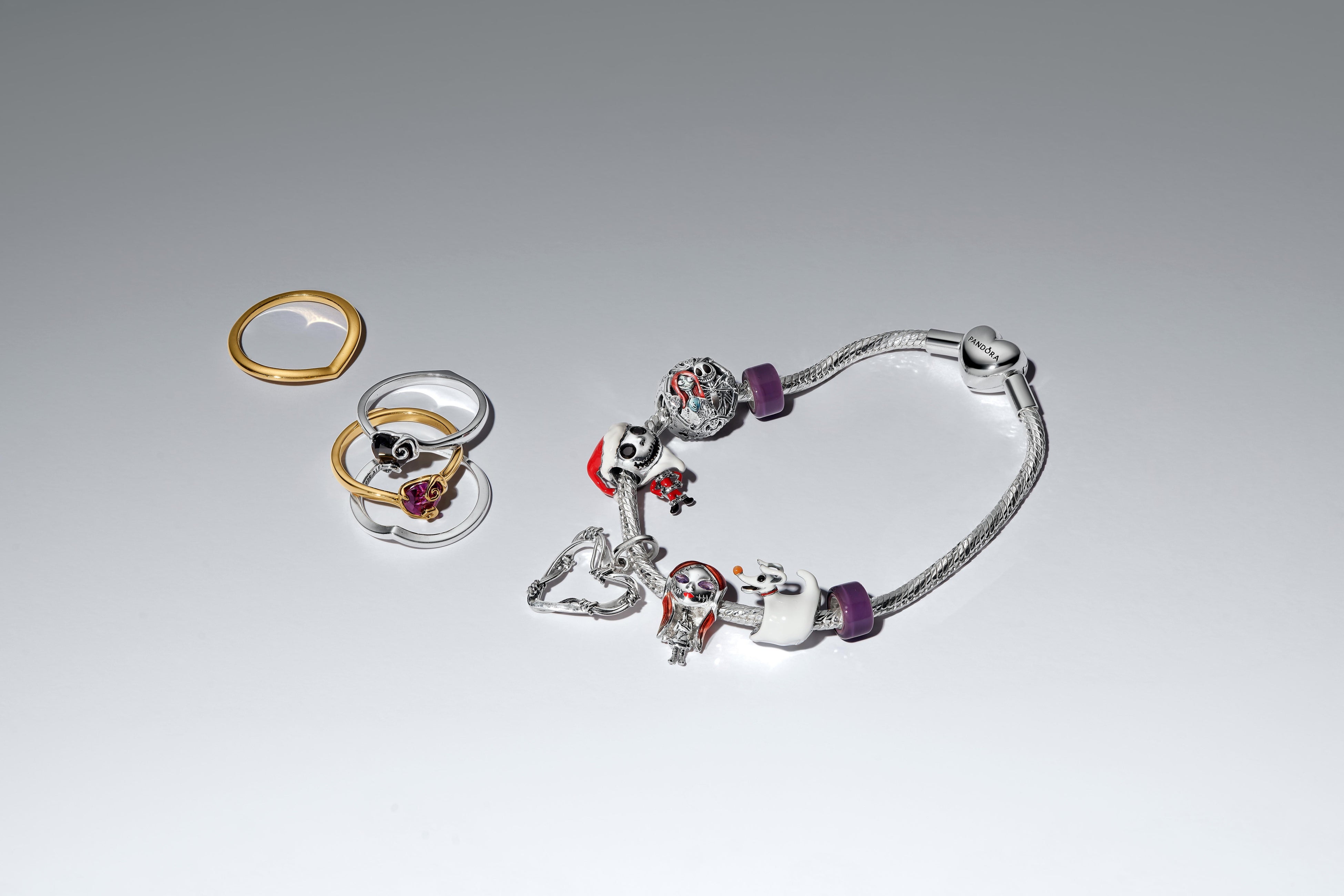 Disney x Pandora(ディズニー x パンドラ)「ナイトメアー・ビフォア・クリスマス」※画像内には一部既存コレクションの商品も含まれています。