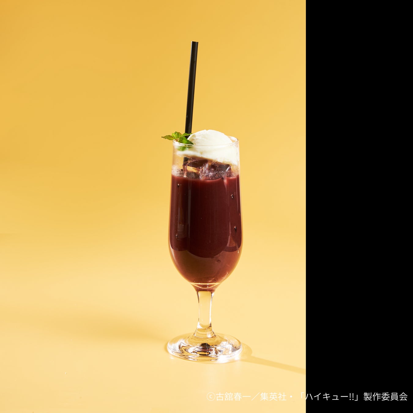 『ハイキュー!!』コラボカフェ 『東峰のアサイーフロート』