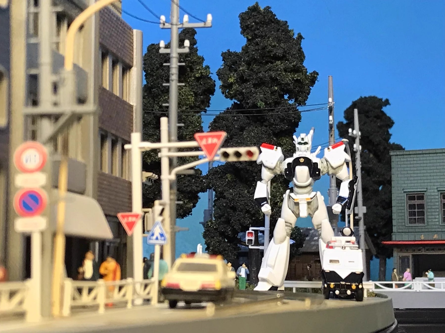 新保光利氏によるパトレイバーの1/150ジオラマ 作例②