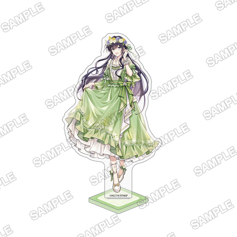 20周年記念アクリルフィギュアの緑のドレス姿のピア