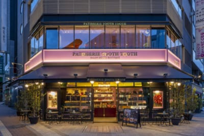 『トーベとムーミン展』タイアップ店舗 PATISSERIE TOOTH TOOTH 本店
