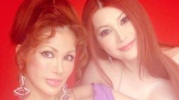 初参加で壁サー!叶姉妹のお二人が夏コミにサークル参加で降臨決定!ファビュラス&プレシャスな空間でアメージングな体験を!