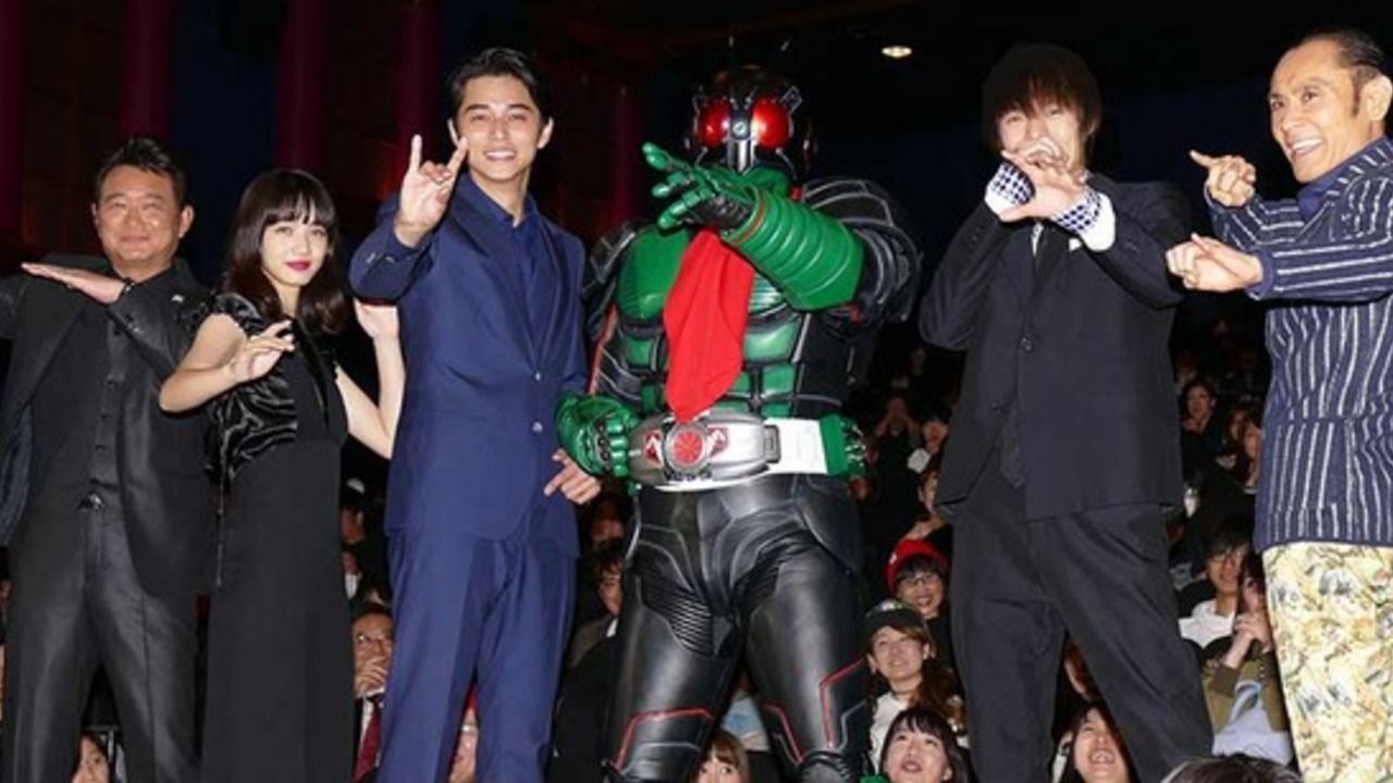 映画『ヒーローマニア-生活-』完成披露試写会に「仮面ライダー」登場！東出昌大さん＆窪田正孝さん大喜び！